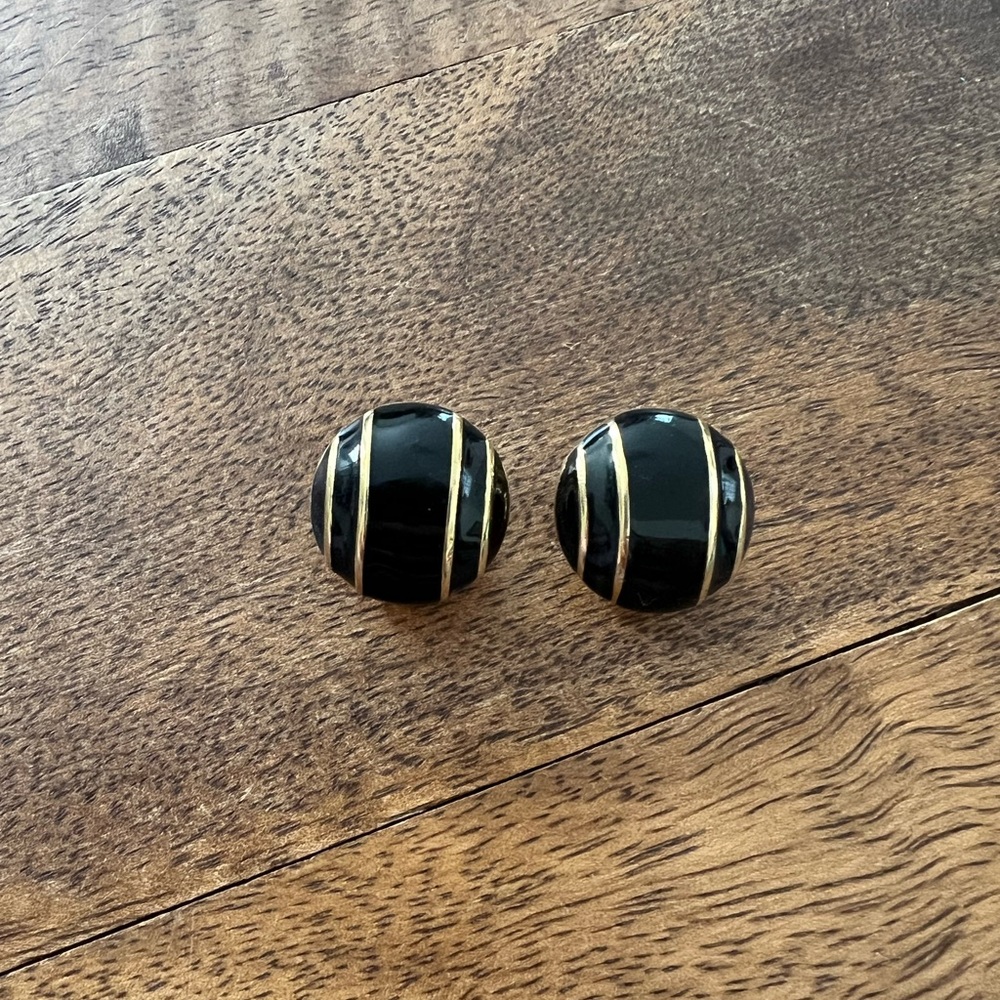 Black and Gold Round Earrings-Clip On
